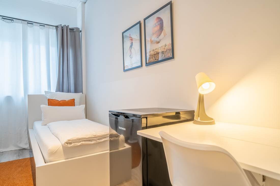 Arbeitsplatz im Einzelzimmer